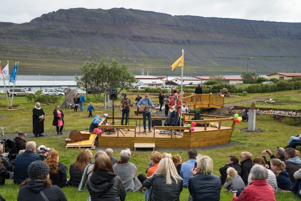 Raggagarður, A family entertainment park in Súðavík